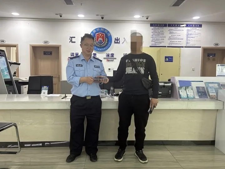 于细微处见温情 定格汇川公安暖心瞬间