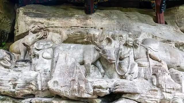 春日来重庆，宝顶山打卡石刻美景吧！