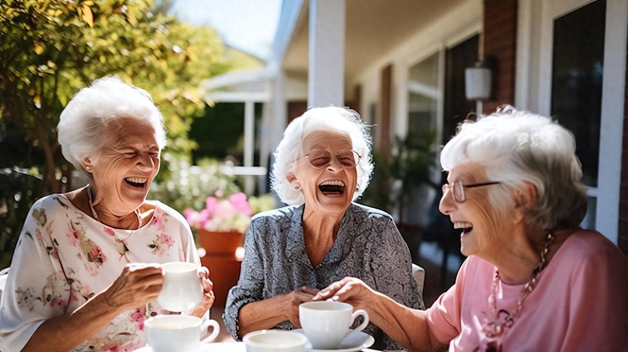 当你老了孤独一人，会跟子女一起住养老吗？听听过来人说的真心话