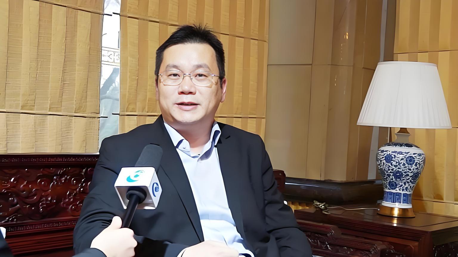 厦门国贸高管变更：蔡莹彬辞任总裁、刘志滔接任