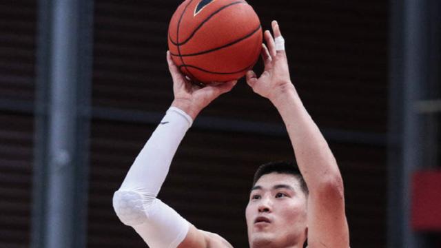 连续9场遭雪藏！失意神射离开辽宁仍未受重用 还能翻身吗？