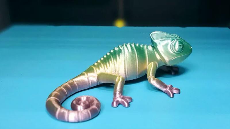 3D打印变色龙手板模型-齐乐手板