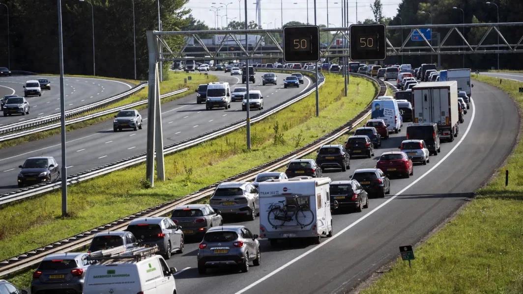 油价不降但有补贴！荷兰政府出手：通勤补贴上涨、能源援助来了
