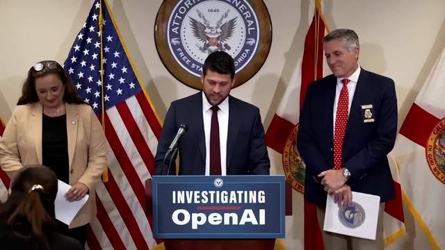 中国的AI技术，是“偷”来的？外交部回应，对美发出一句劝告