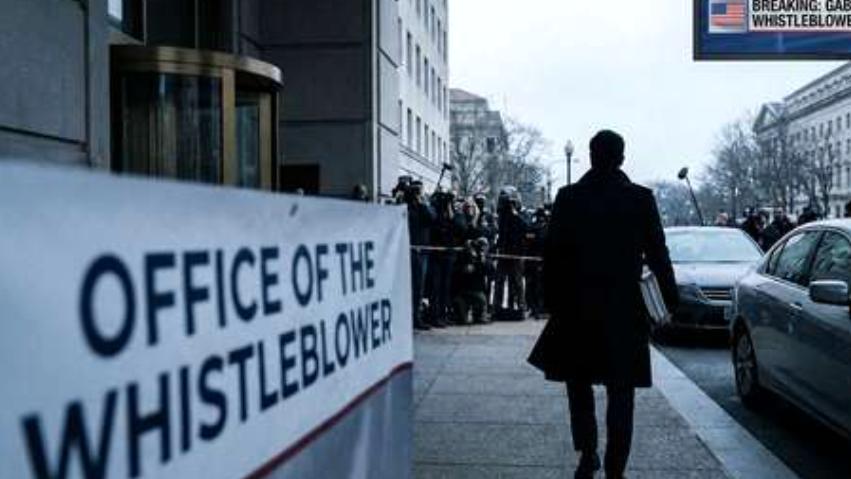 厉害了！美国情报总监被指为白宫“政治帮凶”？