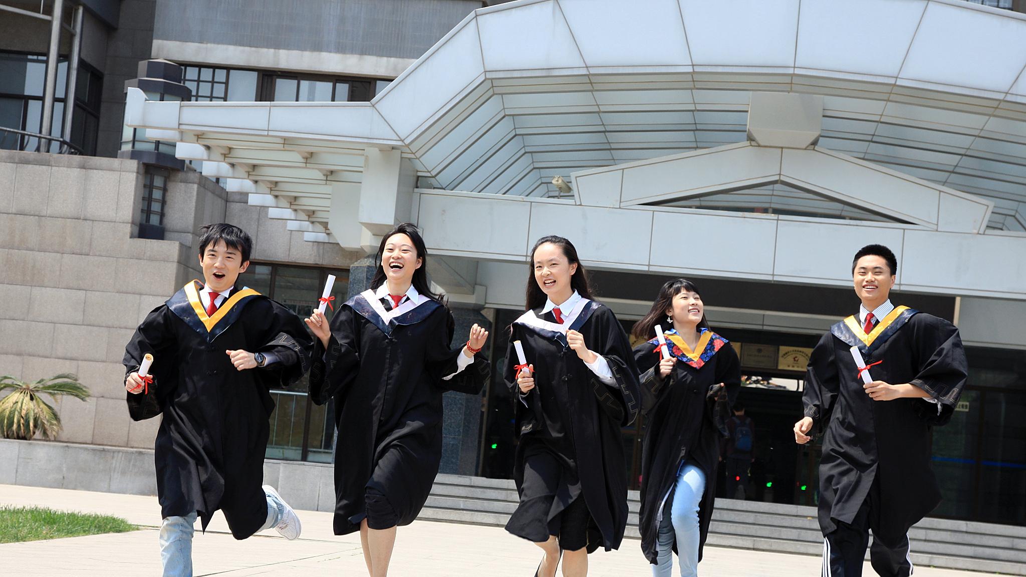 大学毕业生回炉读技校，适配就好
