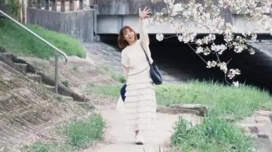 LOL女主持被确定离世，年仅29岁，生前同意捐献遗体
