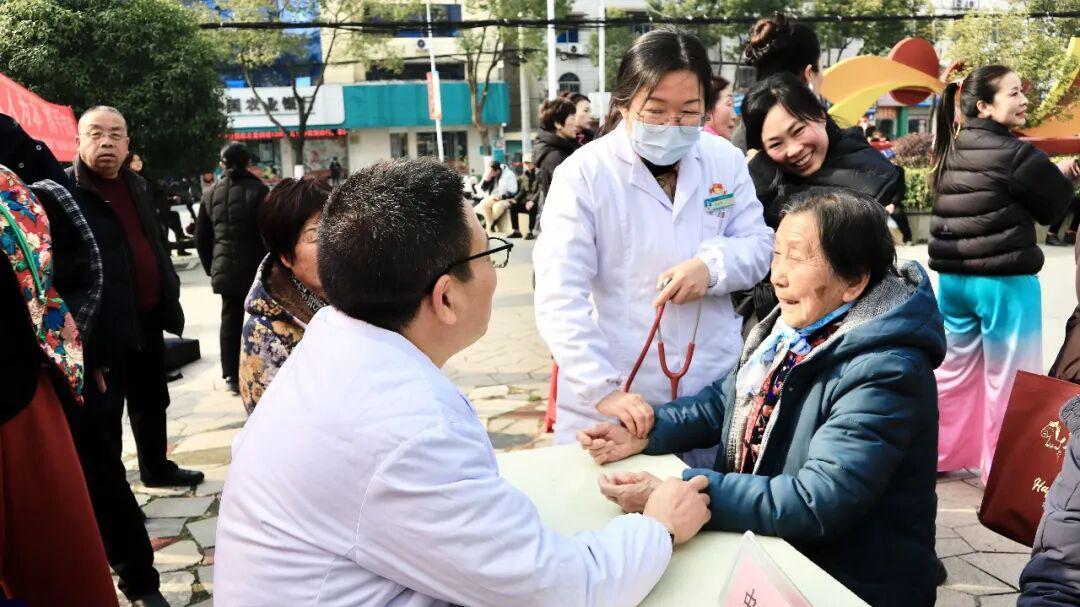 荆门市掇刀区文化科技卫生“三下乡”活动走进团林铺