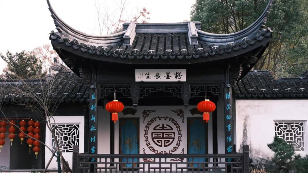 作为“空间政治装置”的芥子园：李渔园林实践中的资本转化与权力突围