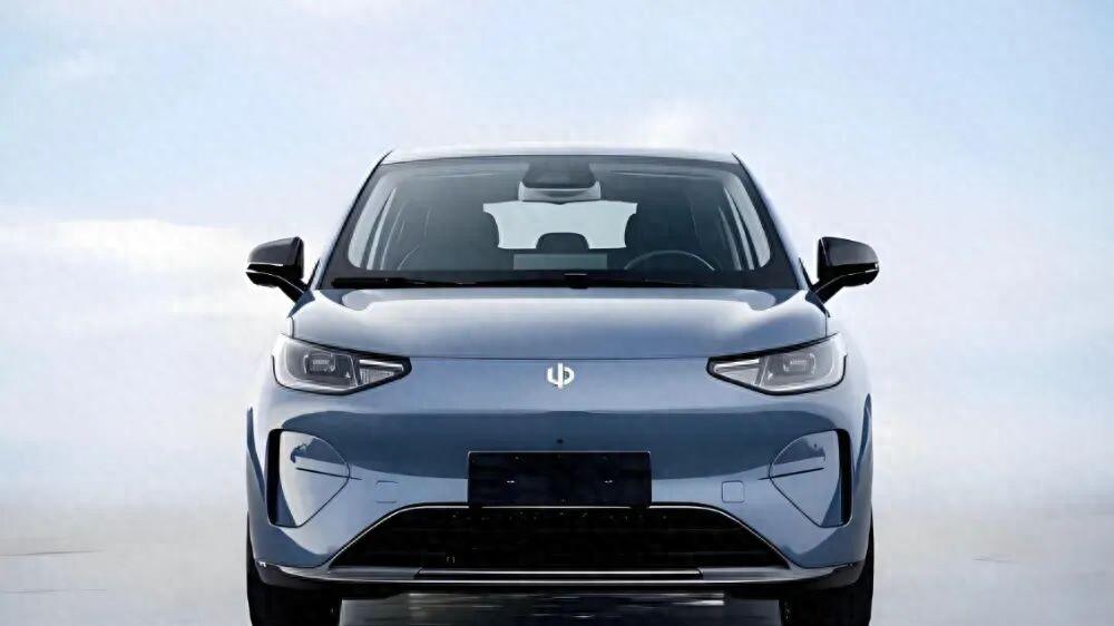 6万级纯电小车，零跑A05硬刚吉利星愿