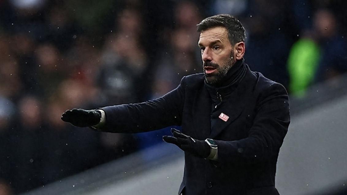 范尼斯特鲁伊执掌曼联没戏，重返荷兰国家队做助教！