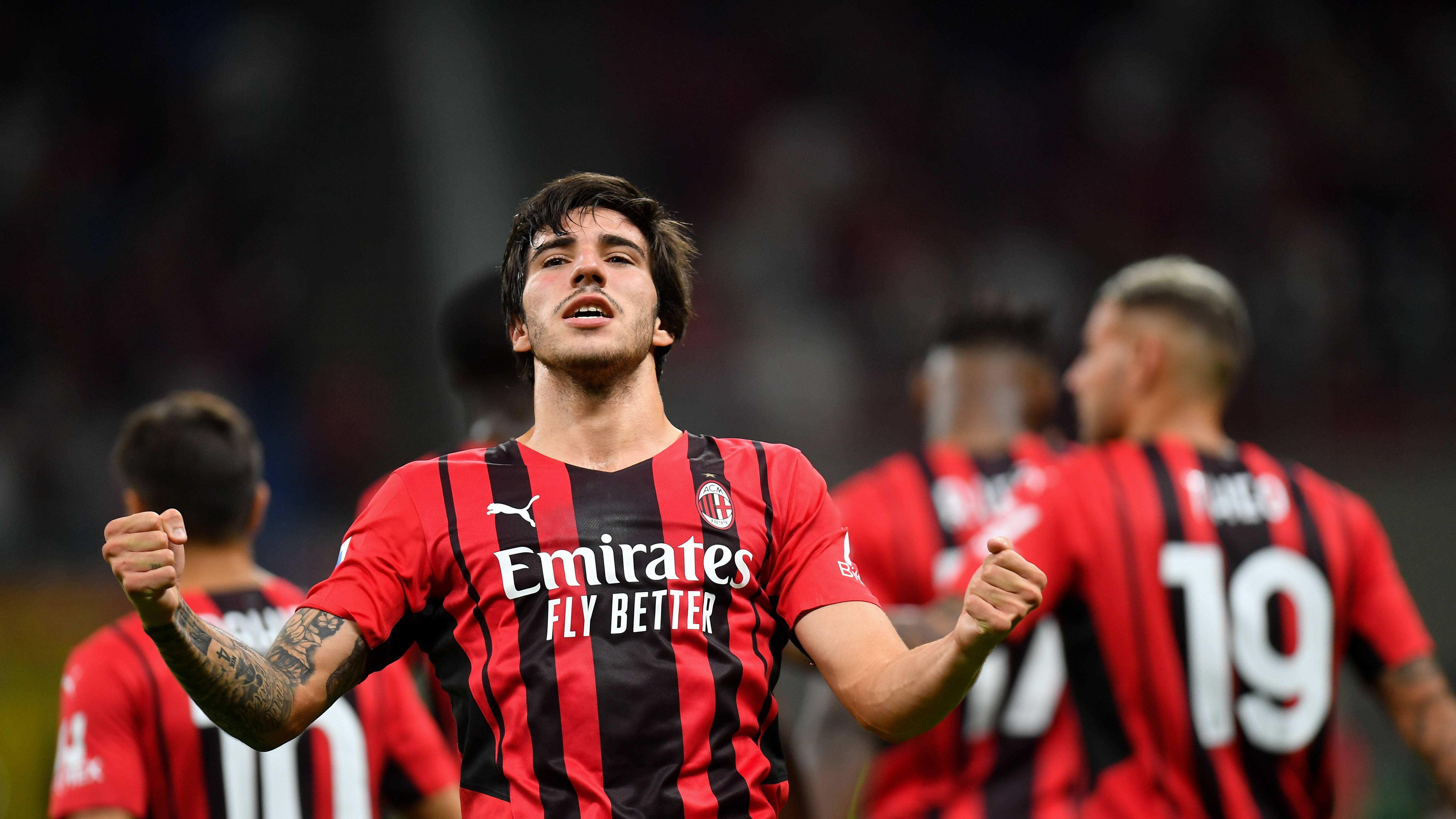 今日足球：AC米兰vs莱切 都灵vs罗马