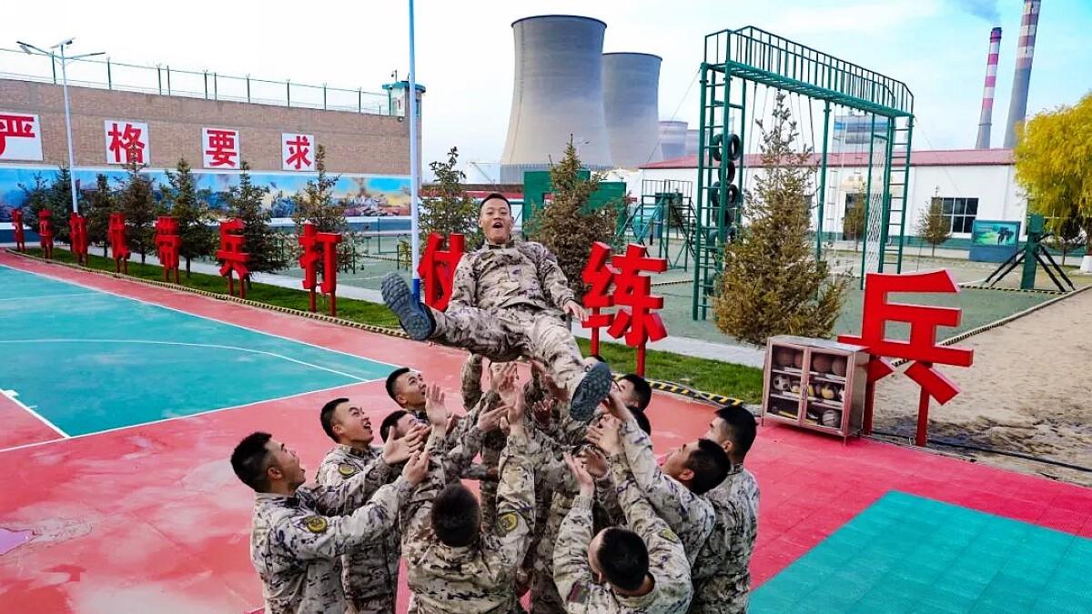 武警甘肃总队嘉峪关支队：兵心暖不暖 关键看“常”不“常”