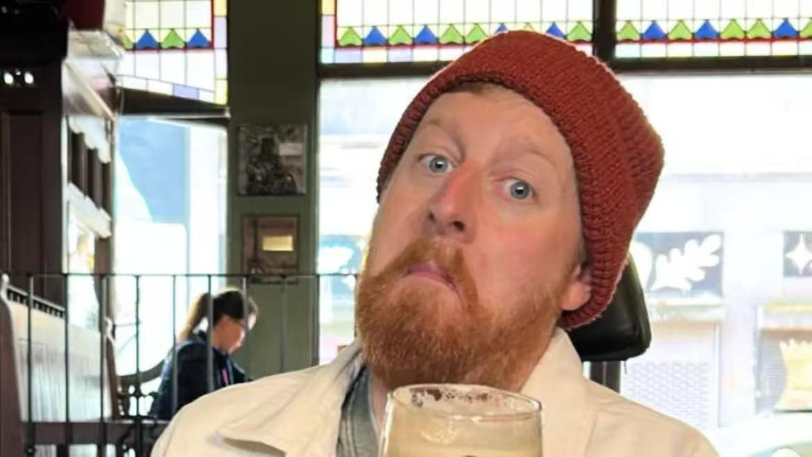 35岁《权游》演员离世！患渐冻症放弃手术，临终发文看哭网友