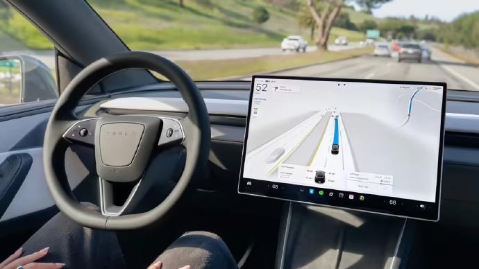 马斯克称特斯拉FSD V15安全性远超人类，有望达10倍水平