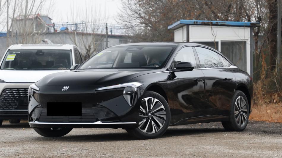 外形时尚配置全面，至境L7百公里加速5.9s，这次能帮品牌正名吗