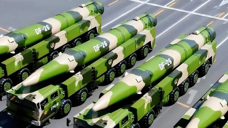 美方曾兵推：2000枚东风导弹砸下去，美日战机可能连升空的机会都没有