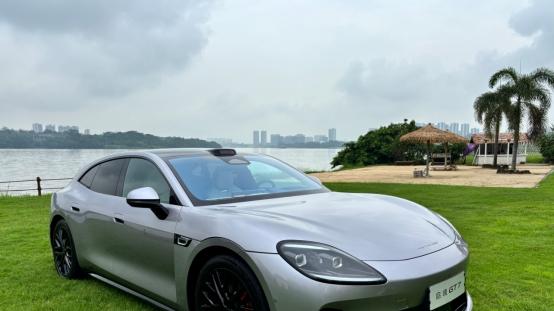 驾控智能双突破，试驾新一代智能猎装启境GT7