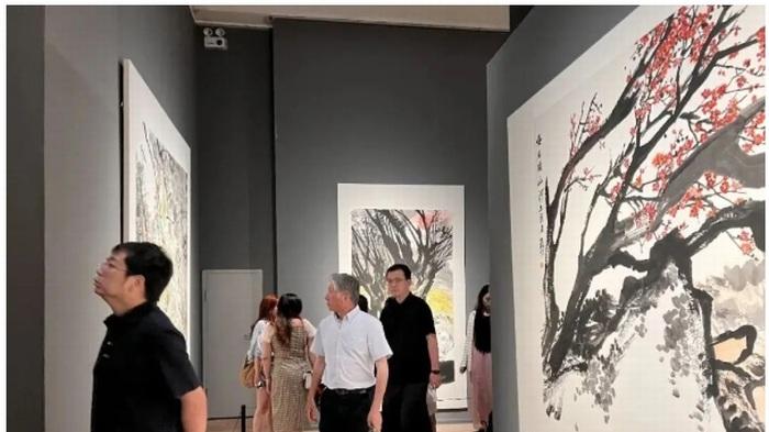 翰墨匠心铸风骨——书画名家侯廷峰的笔墨人生及作品赏析