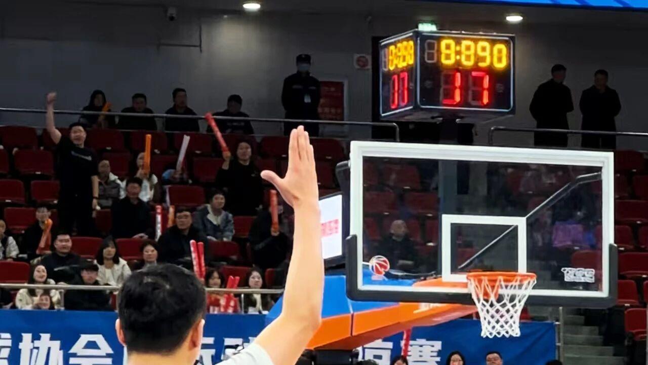 魔鬼主场封神！广厦复仇山东稳坐第一，辽宁六战五败跌至第11