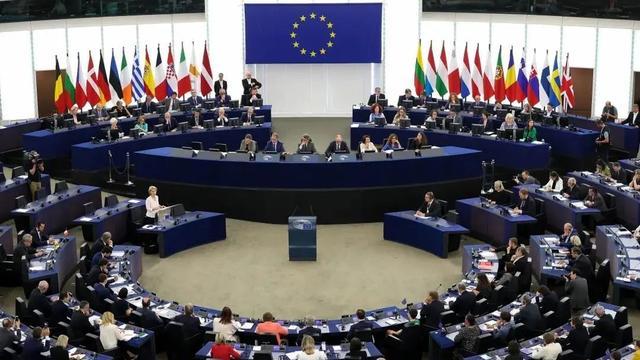 翻脸比翻书还快！德国副总理和默茨唱反调，想给中国“泼脏水”