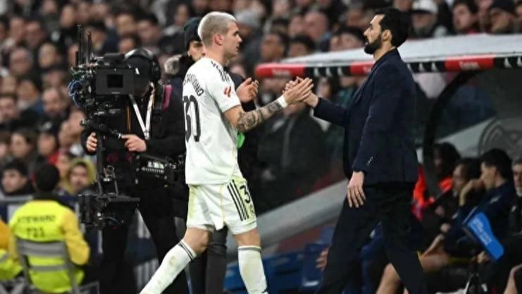 肯佩斯告诉马斯坦托诺：“必须更有血性，否则在皇马撑不了多久”