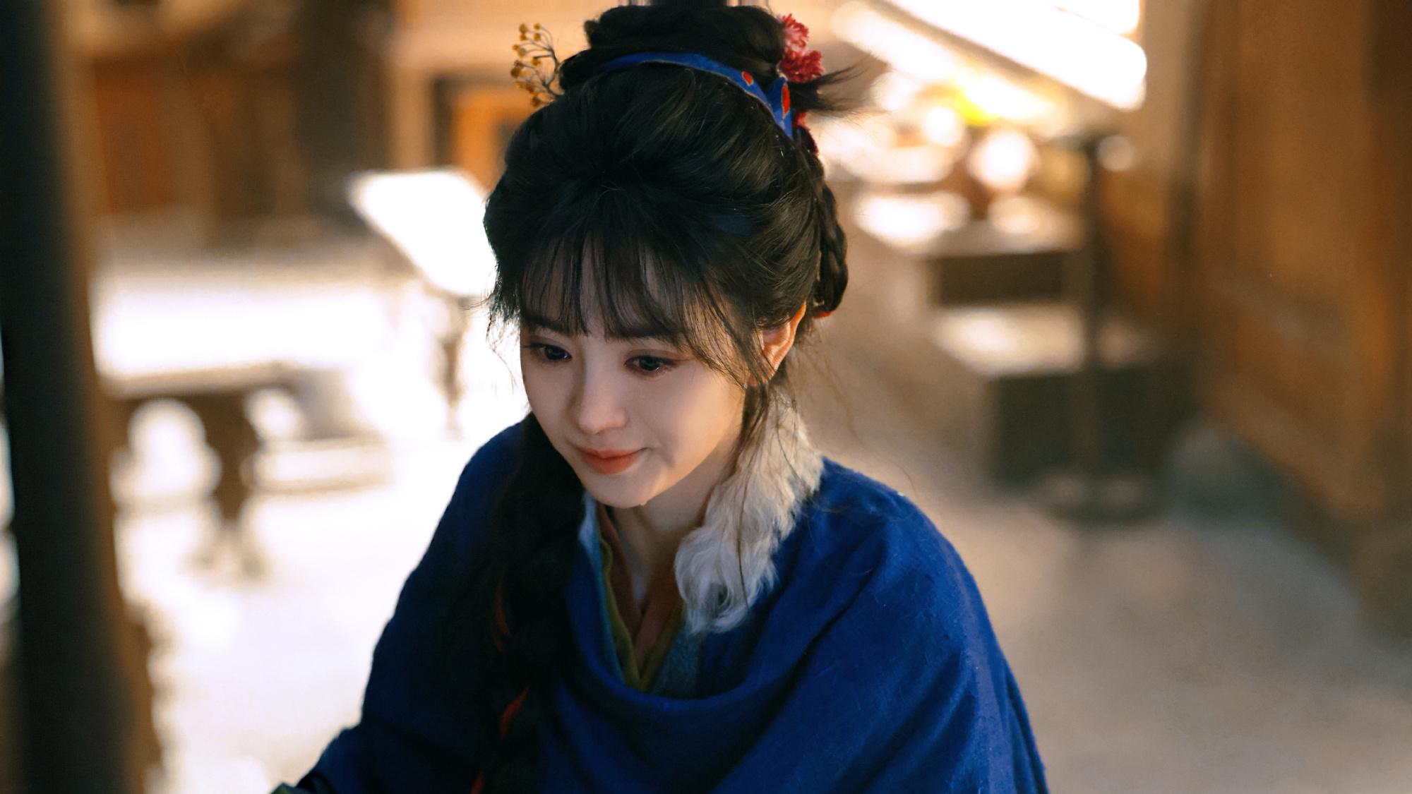 同是95花潜力股，田曦薇爆火，周也沉寂？差的根本不是演技