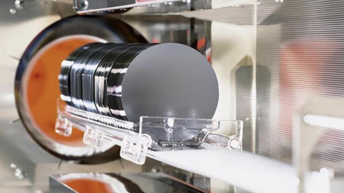 为转向AI所需最先进产品，SUMCO推迟两座半导体硅片新厂建设