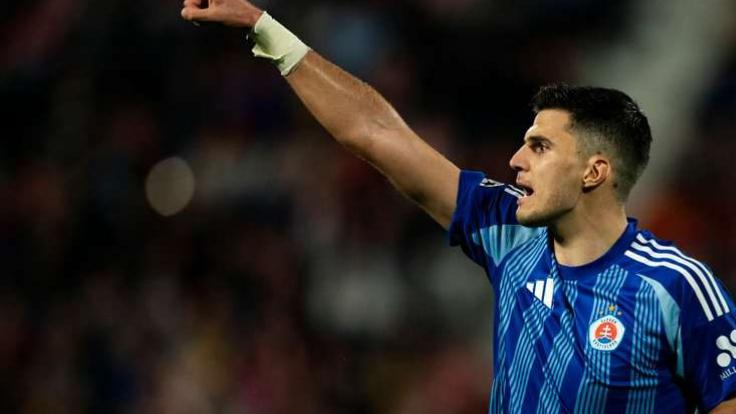 外媒曝浙江队将签200万欧中场：欧冠14场造7球