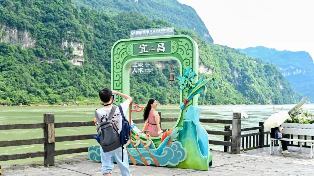 携程Q2预警：旅游业的风，这次真的变了