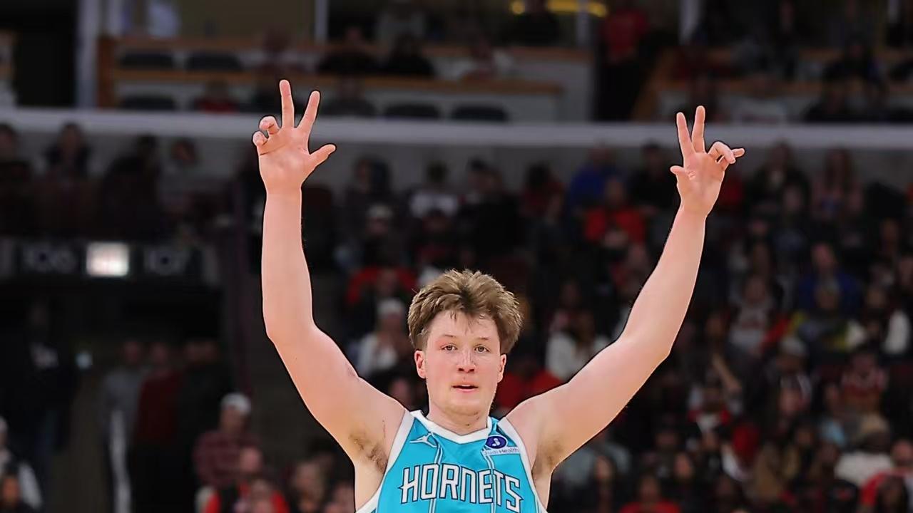 冷门！亚历山大状态掉线 克里佩尔暴走助黄蜂送雷霆两连败