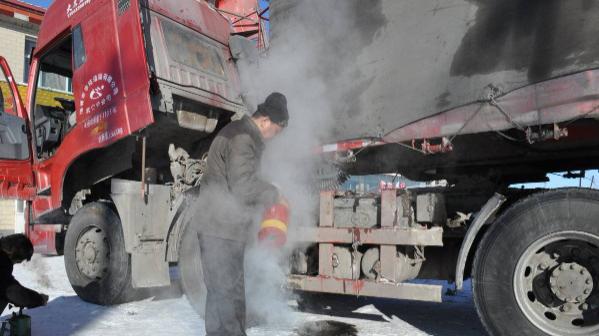 年关的坚守，算不清的团圆账