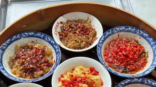 浏阳蒸菜：小碗叠罗汉，蒸腾出湘东大山里的百家烟火