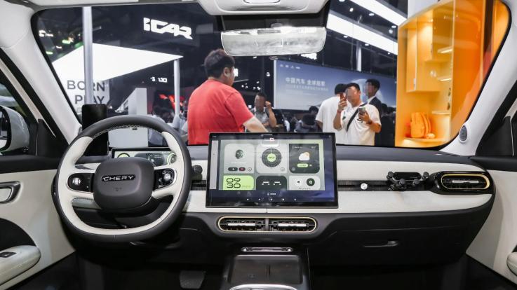 奇瑞造了一款“平替”萤火虫的代步车？搭载AI灵犀座舱和猎鹰500