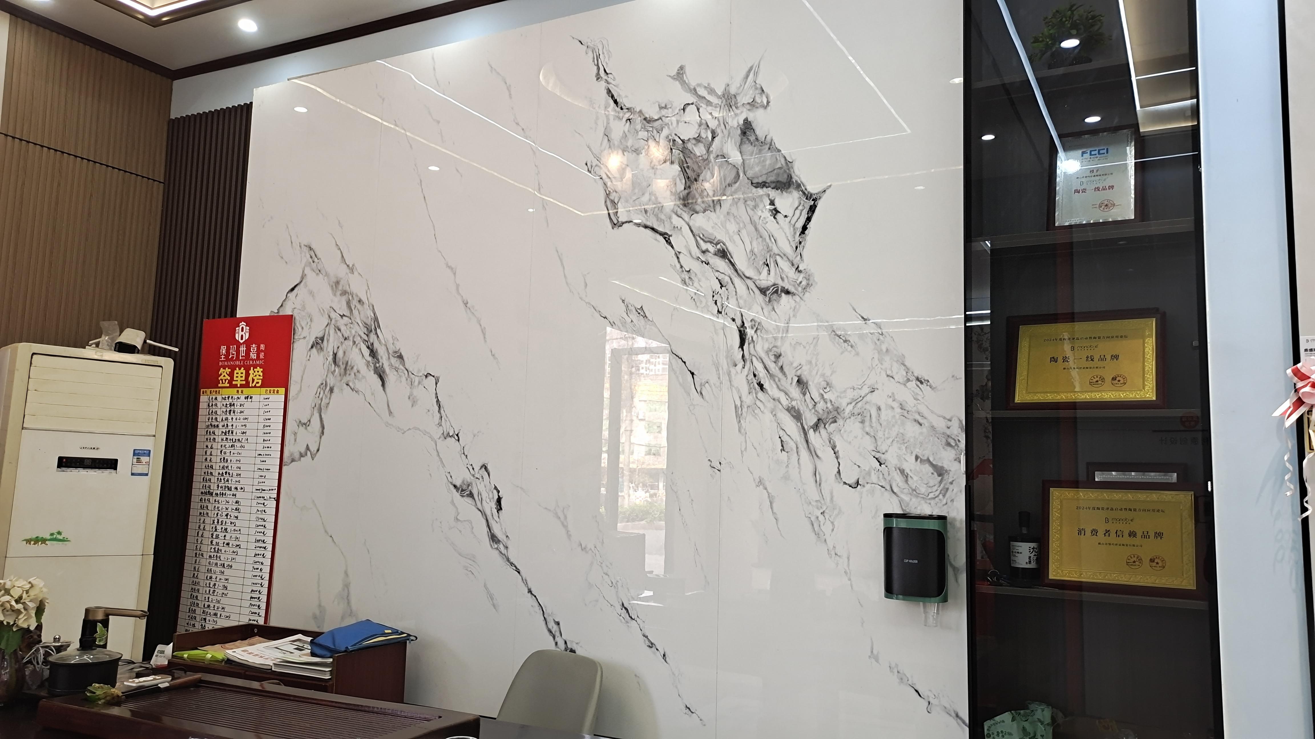 北流姐妹花：巾帼匠心筑品质，吊顶瓷砖装修暖全城