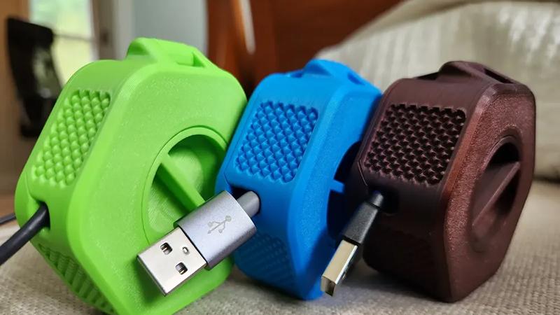 3D打印便携式电缆整理器手板模型-齐乐手板