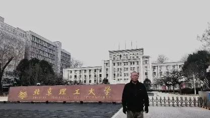 一纸门限，隔不断书香万里 | 戴知才