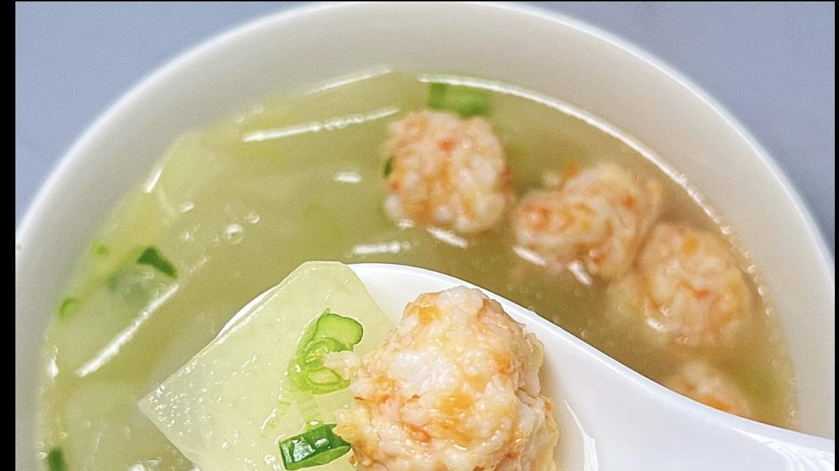 一碗清欢：冬瓜虾滑的轻盈魔法