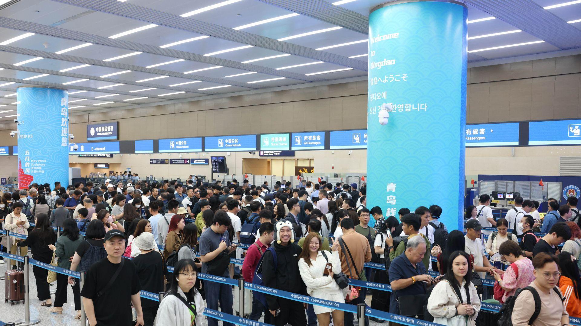 第七届跨国公司领导人青岛峰会外宾陆续入境青岛