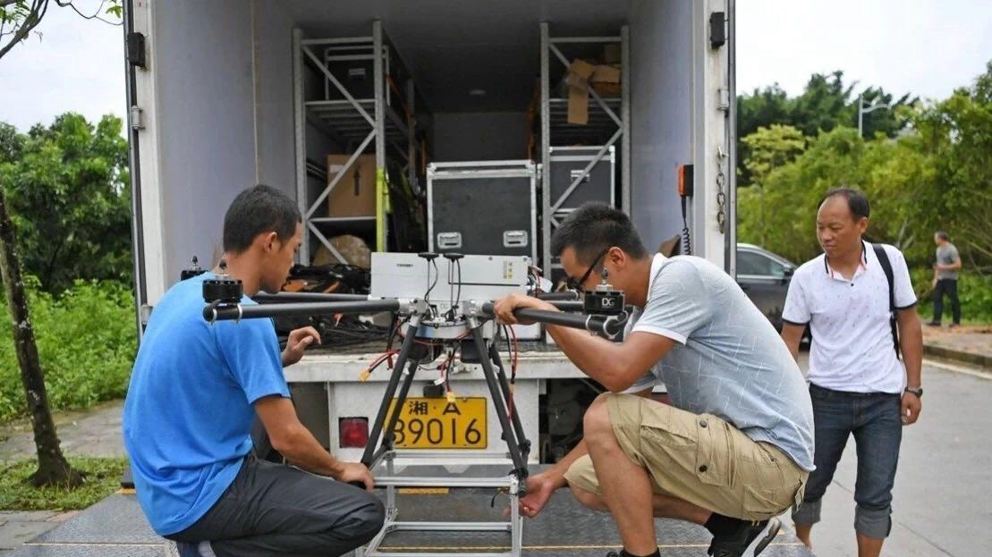 5分钟架设生命线！系留无人机台风中撑起5G网，广东救援效率提升300%【低空基建】