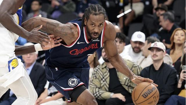 从"欠债15场"到胜率过半，强势反弹的快船队创NBA史上首次壮举！