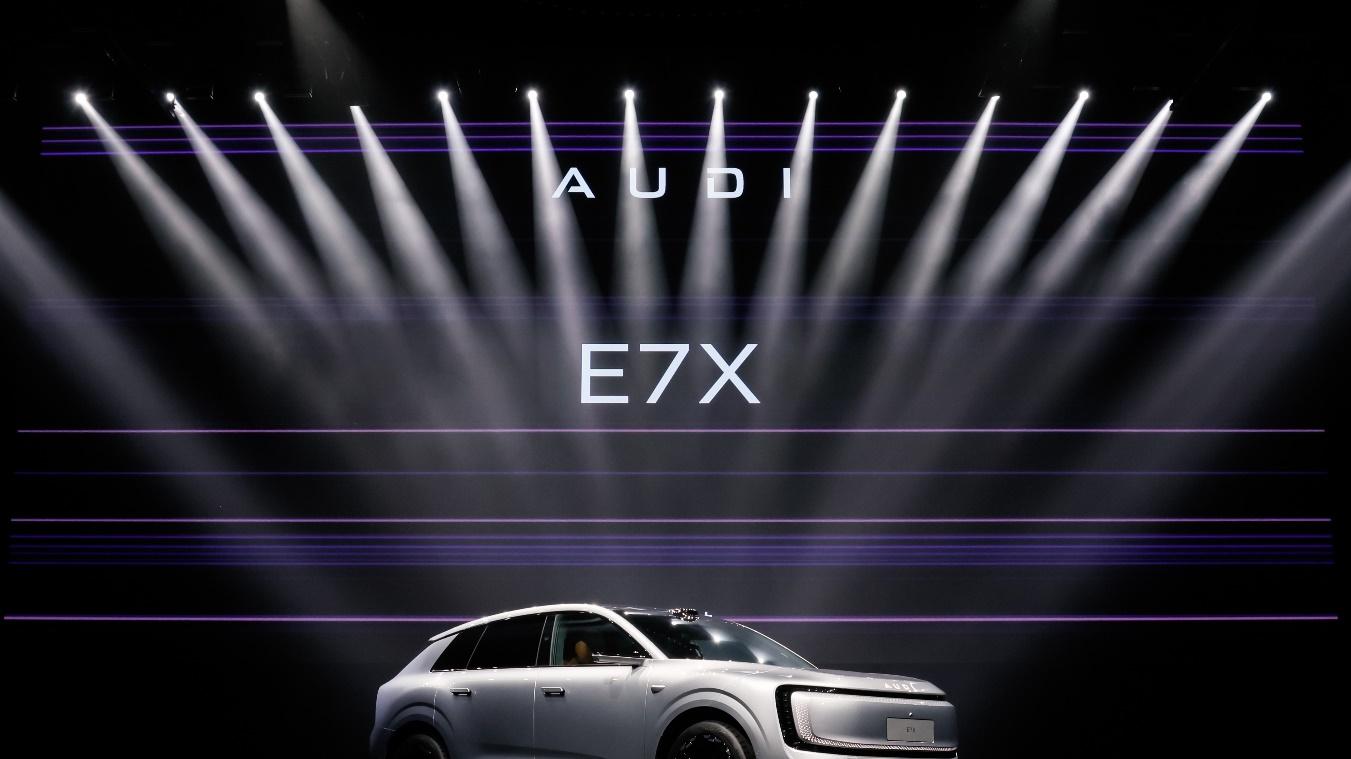 智能豪华SUV奥迪 E7X 开启预售 限时28.98万元起