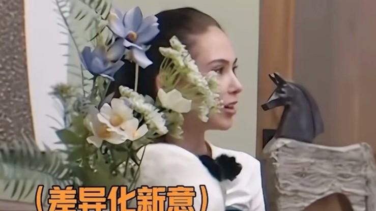 昆凌素颜扛住芒果台镜头，美得像个洋娃娃