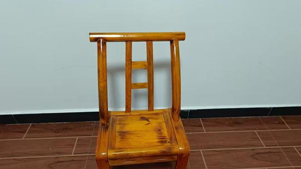 小说｜第三把椅子