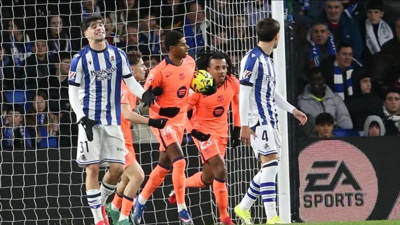 惊天冷门搅乱西甲！11连胜终结+3球被吹，皇马偷笑，冠军格局突变