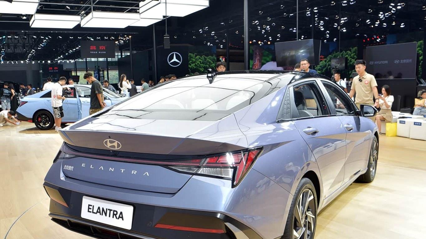 对比国产车的强势，现代伊兰特能否拼基本功翻盘？