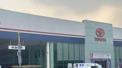 成都一汽车销售店外突发燃爆，“1死4伤”背后引发思考