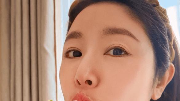 林心如晒女儿的母亲节礼物，小海豚用心准备惊喜，表白妈妈好有爱