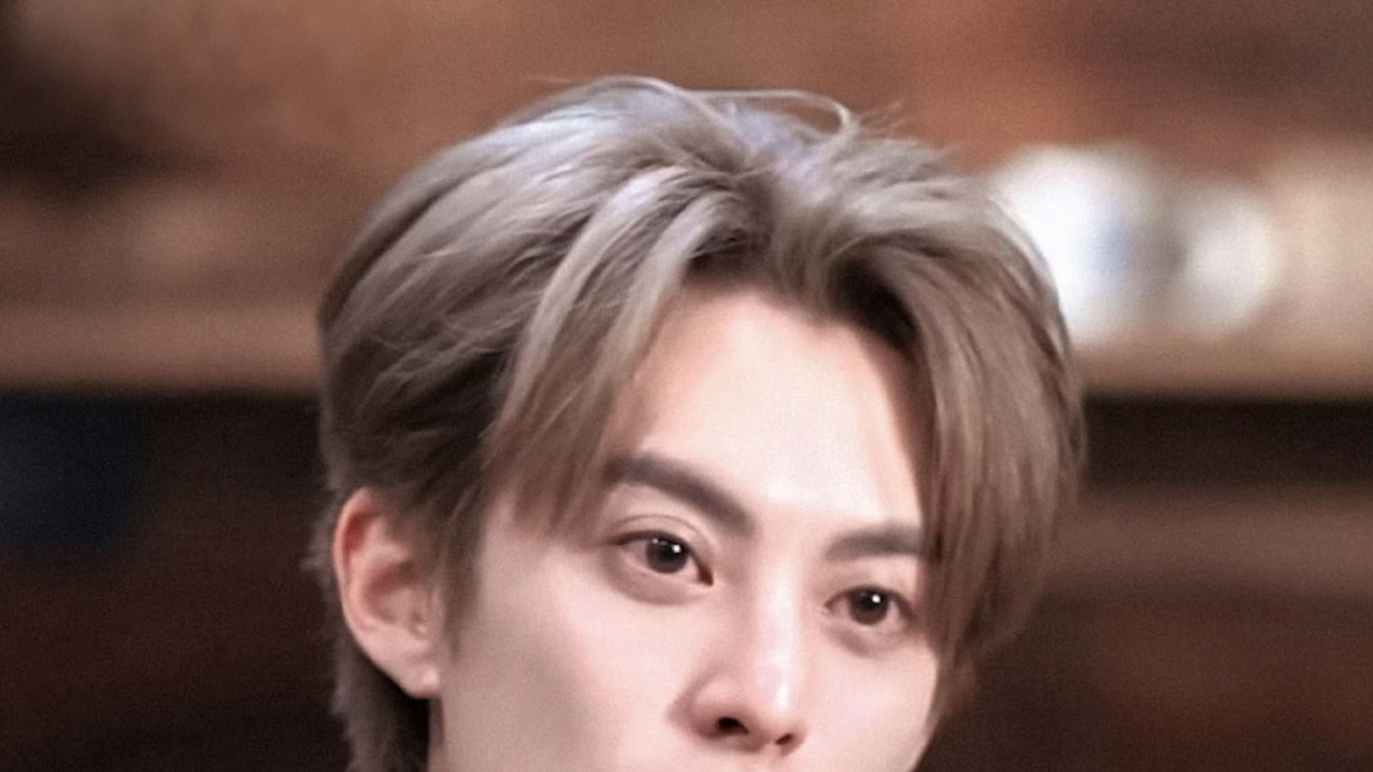 王鹤棣社死名场面！客栈被要求做宝宝辅食，吐槽被宝妈抓包，网友吵翻了