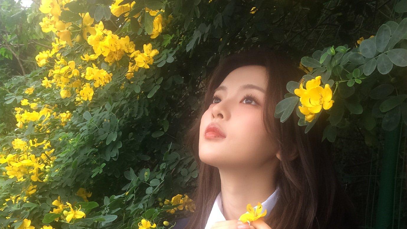 为什么杨超越26岁还在晒“少女感” ，反而让人觉得她赢了